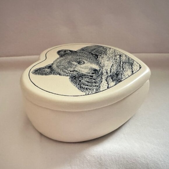 Vintage Etched Bear Cub Trinket Box - Picture 5 of 9